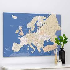 Das amt für veröffentlichungen der europäischen union bietet seine europakarte 2018/2019 kostenlos zum download an. Europakarte Pinnwand Blau Detailliert Tripmapworld De
