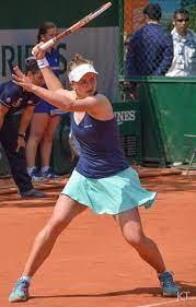 Krejčíková postupuje v bastadu do finále kvalifikace, kr. File Barbora Krejcikova 27390653586 Jpg Wikimedia Commons