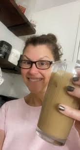 Iced Coffee & Makeup Chat!!✌🏼