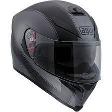 pin en helmet