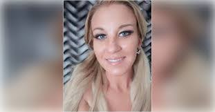 Erin Denise's Instagram, Twitter & Facebook