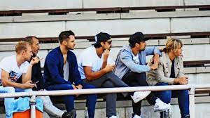 Sami khedira (born 4 april 1987) is a german footballer who plays as a central defensive midfielder for german club hertha bsc. Der Weltmeister Schaut In Fellbach Vorbei Sami Khedira Bringt Nebensitzer Zum Lachen Rems Murr Kreis Stuttgarter Nachrichten