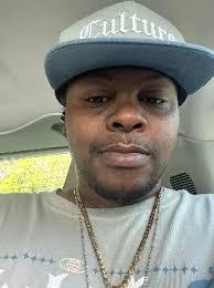 Glenn Calder's Instagram, Twitter & Facebook