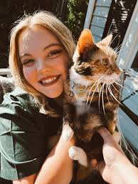 looking for a pet sitter? Hi everyone my name Is Kennedy I have multiple  references I previously worked at a vet hospital I am now in college for my  vet technical degree