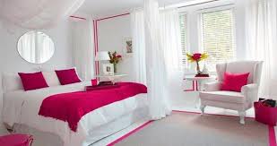 These cheap ideas are using flower, poster, bedding, romantic perfume, quote, candle and photo. 35 Romantische Schlafzimmer Ideen Fur Paare Mit Kleinem Budget Schlafzimmer Dekoration Bedroom Designs For Couples Bedroom Red Red Bedroom Decor