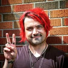 Lifetimes: Michael Everett overcome struggles to help those in need