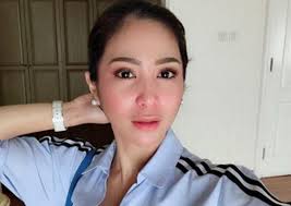 Join facebook to connect with bunga zainal and others you may know. Dinikahi Produser Kaya Dari India Bunga Zainal Makin Tajir Lewat 6 Sumber Ini