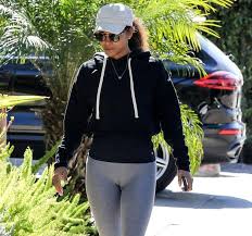 You got my heartbeat, beating inside me lately. Actress Halle Berry Pussy Lips In Cameltoe Guilty For Wearing Gray Leggings Scandal Planet Superiormale Ru