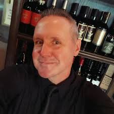 Ron John is with Irish Jayo at Bella Mia Fine Dining. Thirsty Thursday!!  Slinging drinks and amazing food all night for you!! Come start the weekend  right! So nice out!!🌞🍽🍷🙌 @bellamiafinedining #Italian #