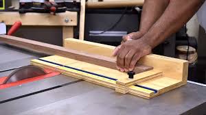 Making A Mini Crosscut Sled Diy Creators Diy Table Saw Table Saw Sled Woodworking Jigs