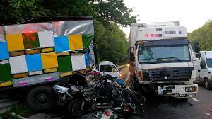 Autostrada transilvania, accident in lant, accident autobuz, accident pe autostrada, accident in china, autobuz pierdut de sub control, primul. Foto Accident Grav Pe Autostrada A1 Bucuresti Pitesti O PersoanÄƒ A Murit Iar Alta E Grav RÄƒnitÄƒ