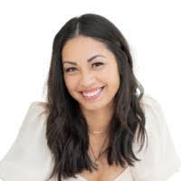 Jacqueline Snell's Instagram, Twitter & Facebook