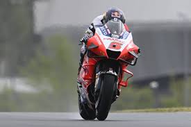 Avec sa ducati pramac, qu'il semble apprécier, il pourrait bien créer la surprise. Uoizx2 91jjxom