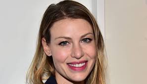 She is a business executive, advisor to the board of fininvest and previously sat on the board of directors of a.c. Barbara Berlusconi Colpo Di Testa Pazzesco Caschetto Rosa Una Bomba Con Il Nuovo Look Solonotizie24
