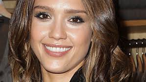 Mom of 3, founder of the honest company, amateur chef, terrible speller, loyal friend, hilarious at times. Jessica Alba Feiert Heute Ihren 30 Bunte De