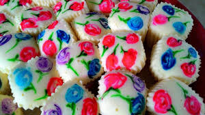 Sajikan dengan taburan kelapa, kue lebih nikmat disantap hangat. Resepi Pilihan Kuih Apam Susu Paling Gebu Iluminasi