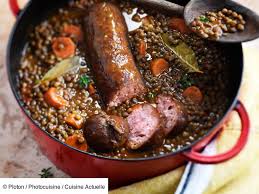 Marmite de lentilles à la saucisse de Morteau