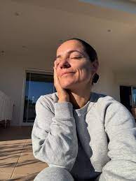 Bảy năm trước, chúng tôi là một cặp đôi trẻ bắt đầu cuộc phiêu lưu của cuộc đời: Tàu tốc hành Bắc Kinh... Cuộc phiêu lưu này đã đặt nền móng tuyệt đẹp cho mối quan hệ của chúng tôi...