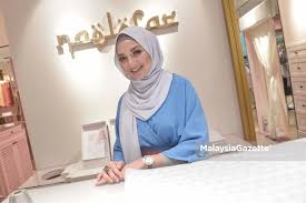Naelofar hijab taman tun dr ismail. Neelofa Sasar Keuntungan Rm100 Juta