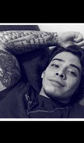 Hi all! I'm Andy, played lots of video games over the years, love the eldar  scrolls and fallout series, but my new goto is helldivers. If you fancy  playing or saying hello