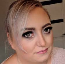 Który prezent najbardziej Wam się spodobał? 🤔 Był to tort z pieluch od  Ewy? 🎂 A może mini-hantelki od Krzysia Radzikowskiego? 💪 Chyba, że  praktyczne podarki od cioci-babci Izy? 🧦 Była jeszcze