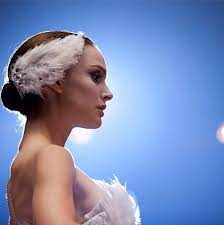 I Had The Craziest Dream Last Night I Was Dancing The White Swan Tbt Blackswan Natalieportman Perfect Lake Hair Styles Ballet Makeup Swan Lake