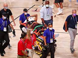 A sports medicine degree provides specialized knowledge of anatomy and physicality to aspiring sports medicine professionals. Uab Sports Medicine Doctor In The Bubble News Uab