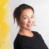 5200+ "Ellie" profiles