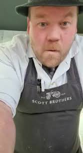 The Great Scotdini is showing off his latest Shishkofte trick. Prepare to  be amazed!!