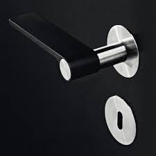Poignee De Porte Outline Rosace Argent Inox Poignee De Porte Poignee Tiroir Poignees De Portes Noires