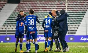 Tymoteusz puchacz zaliczył udany debiut w lotto ekstraklasie. Radomiak Radom Lech Poznan 1 1 Pen 3 4