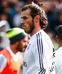 And with shorter hair, you'll need to cut the hair short all over the head, keeping it in precisely the same length. Gareth Bale S Bun On Twitter Guaranteed Everyone With Long Hair And A Hangover S Rocking A Messy Top Knot Today