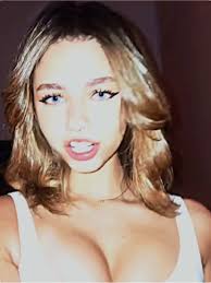 @summer @🦁Larissa Kimberlly 🦁 @Aishah Sofey @Sophie Rain #fdyツ #caredit  #sportcar #hypercar