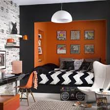 Teen bedroom design for boys. Farbgestaltung Furs Jugendzimmer 100 Deko Und Einrichtungsideen Orange Schwarz Lampe Muster Jugendz Boy Bedroom Design Teenager Bedroom Boy Boys Bedrooms