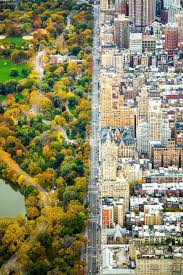 Le Contraste Etonnant Entre Deux Mondes Central Park Et New York City Paysage Photos Paysage Paysage Urbain