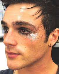 All The Euphoria Makeup Looks From Season One What They Mean I Am Co Aesthetic Makeup Male Makeup Instagram Makeup