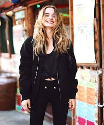 The Jacket Style Every L A Cool Girl Owns Bomber Jacket Women Black Bomber Jacket Outfit Cool Girl