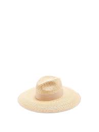 Embellished Straw Hat Gucci Matchesfashion Com Uk Outfits With Hats Embellished Trendy Hat