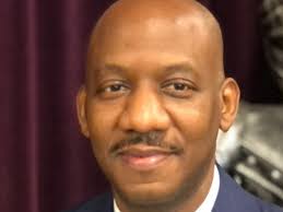 Luther Riley's Instagram, Twitter & Facebook