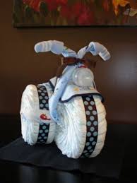 60 Bolo De Fraldas Como Fazer Modelos E Fotos Baby Boy Shower Baby Shower Gifts Baby Gifts