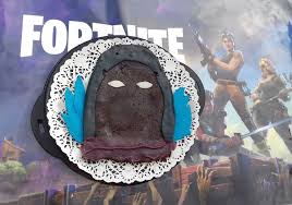 Gateau Raven Le Skin Corbeau De Fortnite Gateau Gateau Rigolo Delicieux