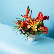 With new shipments coming in multiple times a week, chicago flower exchange always has a wide selection of fresh wholesale flowers available! The 19 Best Options For Flower Delivery In Chicago 2021