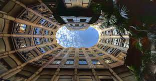 One of gaudi's masterpieces of reference, located in the heart of barcelona. Casa Mila La Pedrera Tickets Und Infos Hier