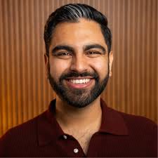 Excited to be sharing war stories from dub tomorrow... every high moment  has its equal low! Thank you to Simon Zhou and Tushar Rawal for having me! 