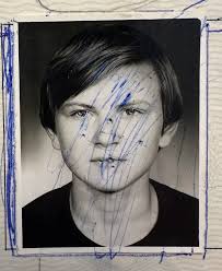 could this photo be made clear and coloured in for me, thank you