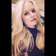 Cindy Mcsweeney's Instagram, Twitter & Facebook