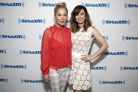 Here's why christina applegate and linda cardellini's emmy hopes for 'dead to me' are very much alive. Christina Applegate And Linda Cardellini Pictures Together Popsugar Celebrity