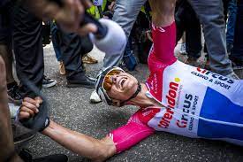 De amstel gold race is op spectaculaire wijze een prooi geworden voor mathieu van der poel. Mathieu Van Der Poel Wins Amstel Gold Race And Other Cool News From The World Of Cycling We Love Cycling Magazine