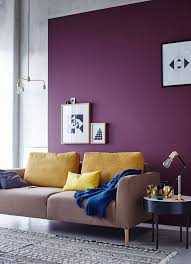 Wohnideen Mit Farben Einrichten Und Dekorieren Mit Gelb Blau Und Rot In 2020 Wohnzimmerfarben Zimmer Einrichten Und Lila Wande