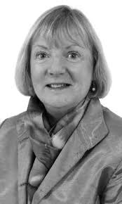 Grad Commencement Broch 20042